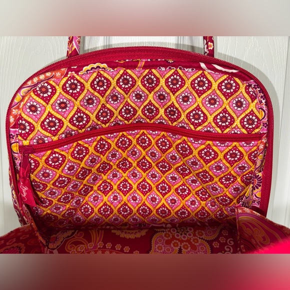 Vera Bradley Bowler Handbag Tote Bag Raspberry Fizz Purse Retired - Picture 6 of 7